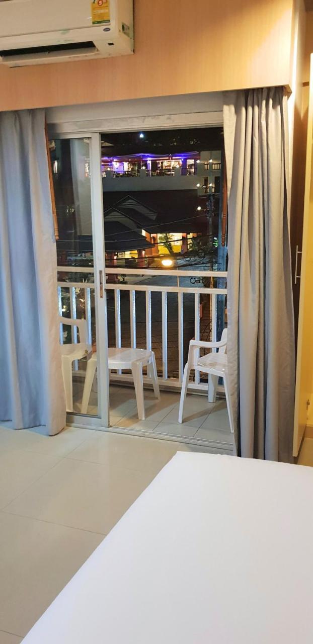 Отель Eden Park Patong Экстерьер фото
