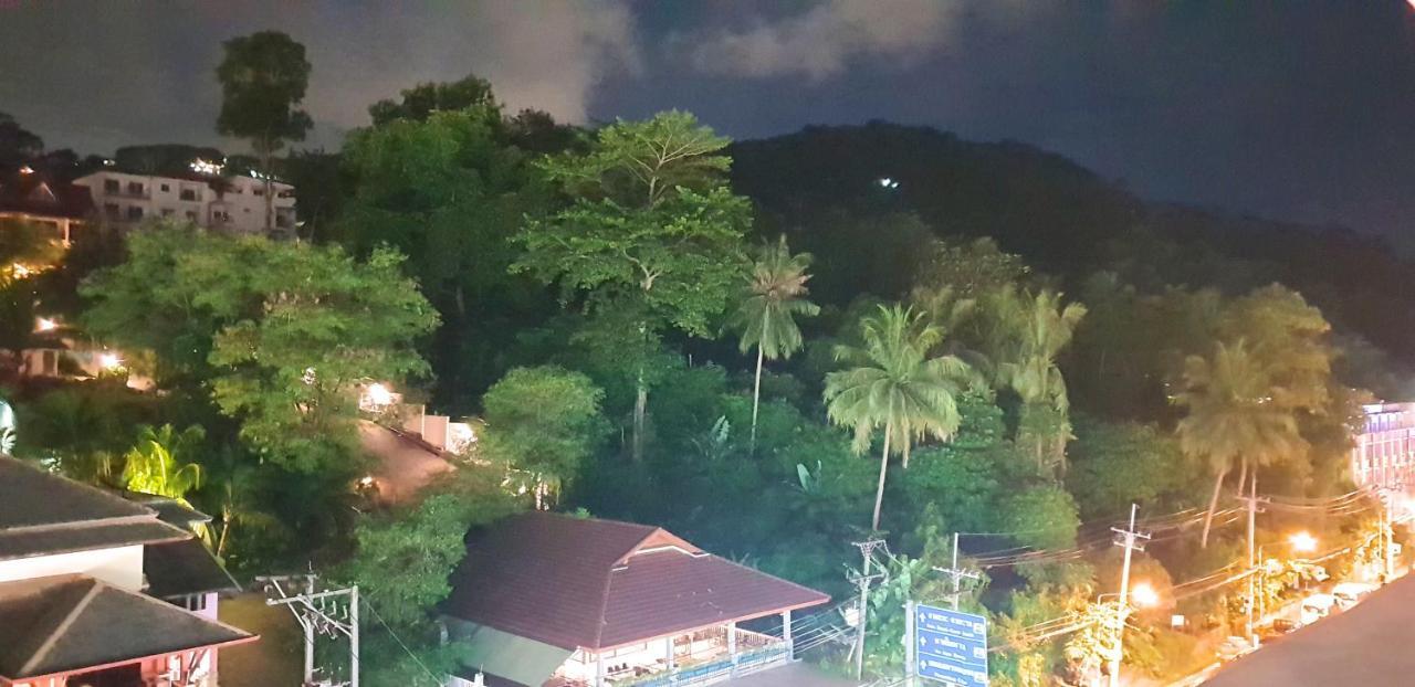 Отель Eden Park Patong Экстерьер фото